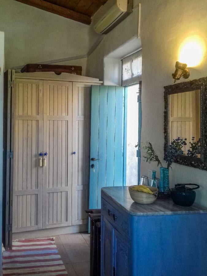 Private Studio In Historic House Lastros Екстер'єр фото
